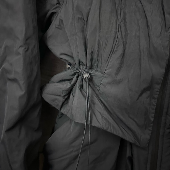 Lululemon Jacket - Picture 6 of 7